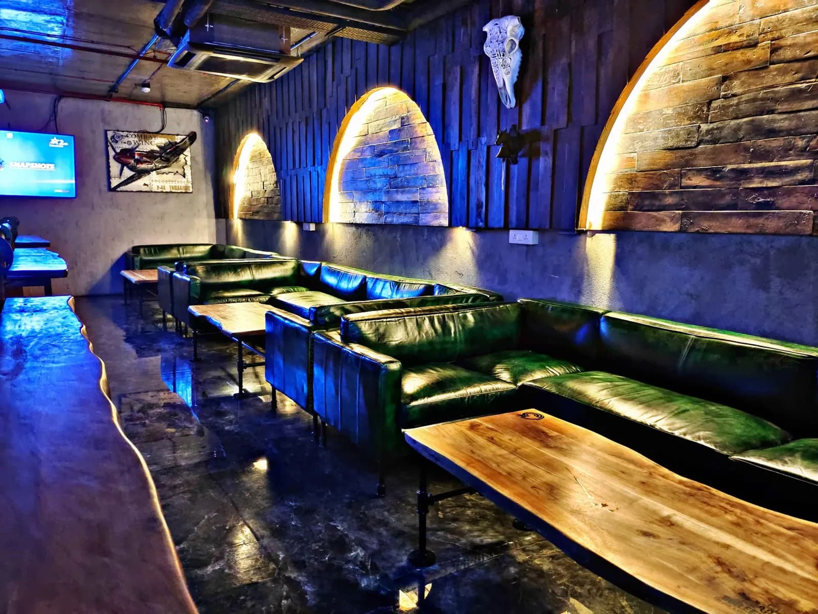 Boiler Room Club & Kitchen, photograph 1