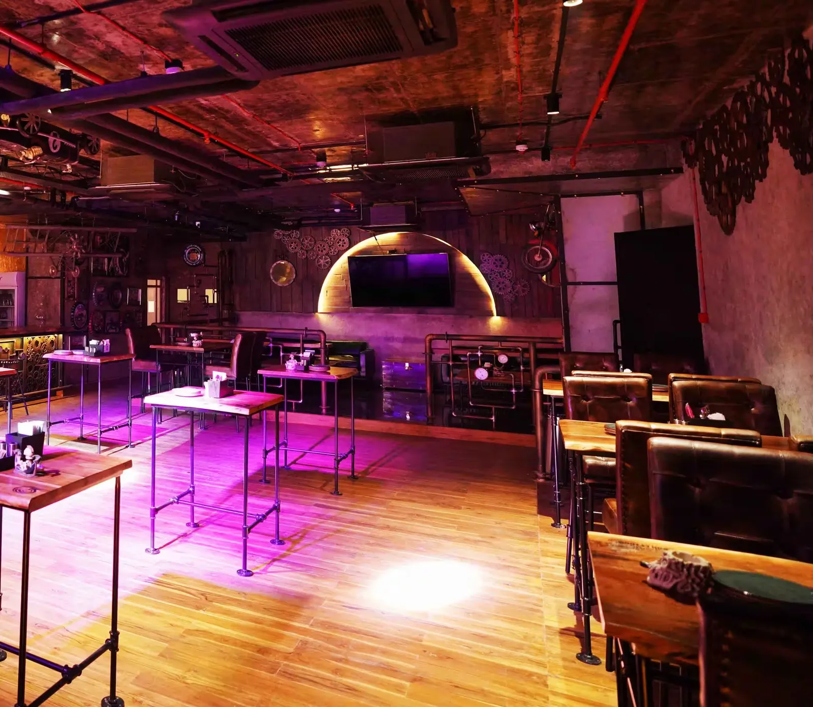Boiler Room Club & Kitchen, photograph 2