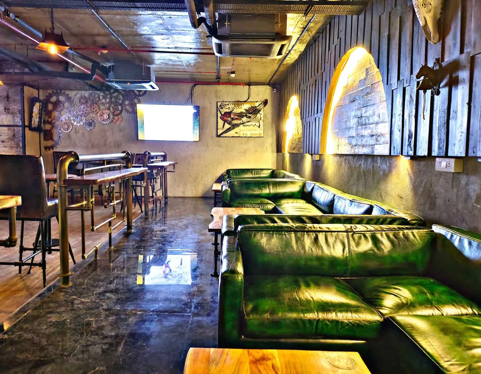 Boiler Room Club & Kitchen, photograph 4