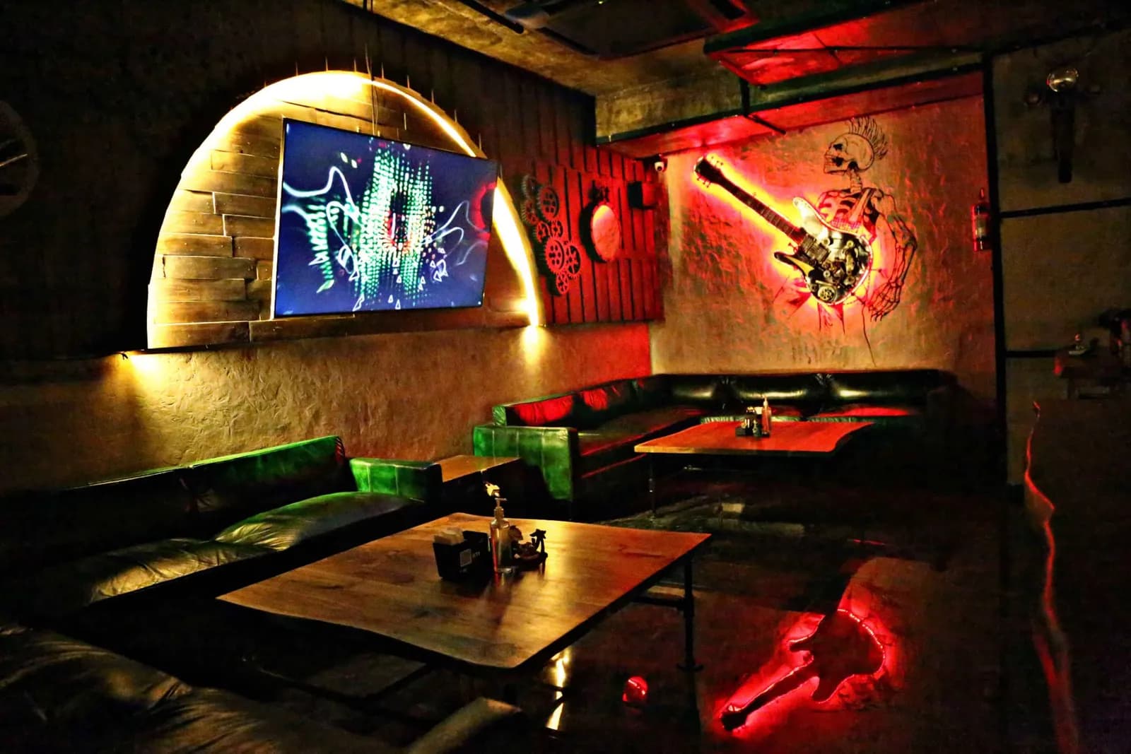 Boiler Room Club & Kitchen, photograph 6