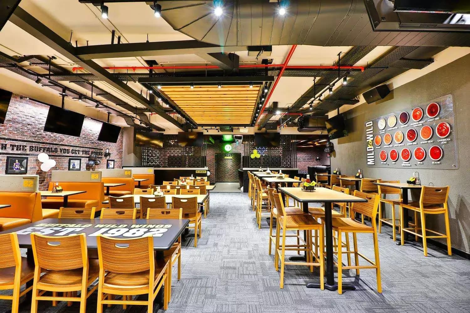 Buffalo Wild Wings, photograph 5