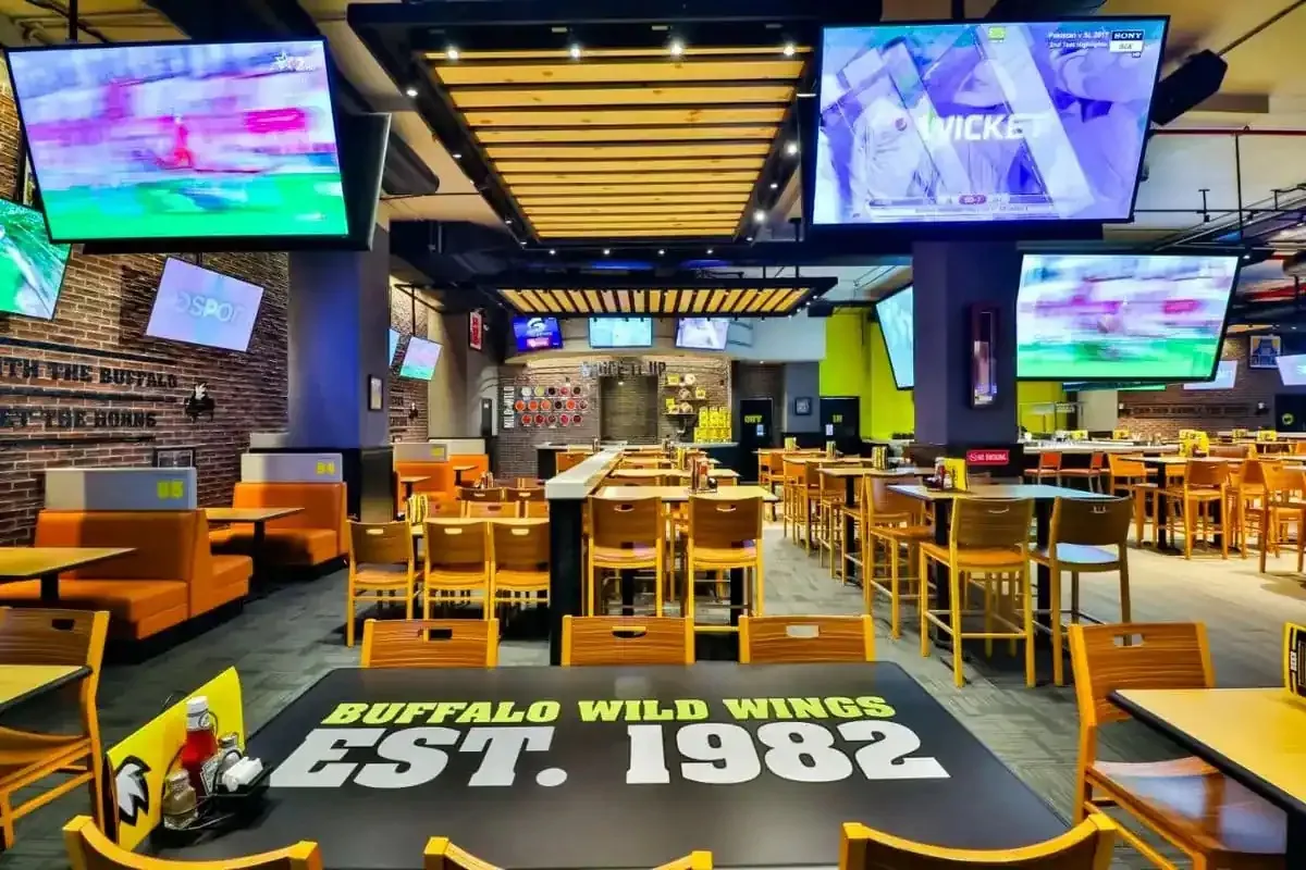 Buffalo Wild Wings, photograph 5