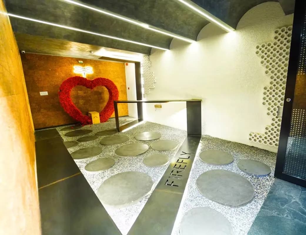 Firefly Club & Social Room, photograph 4