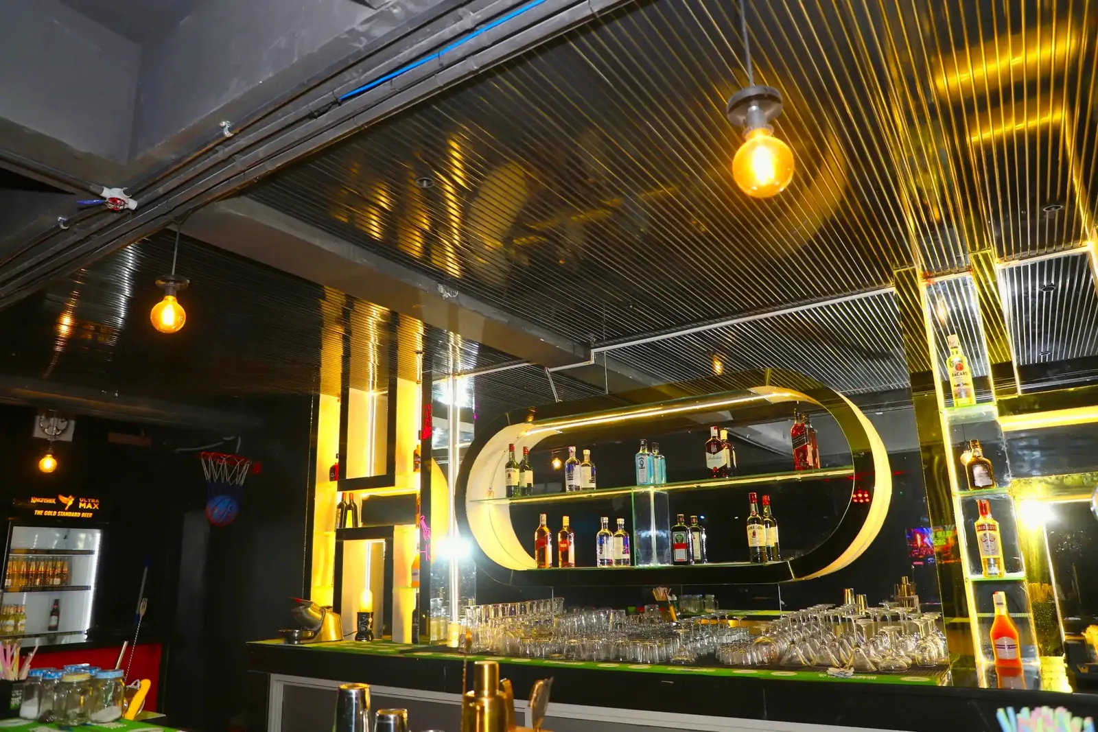 Hooch - Club & Kitchen, photograph 1