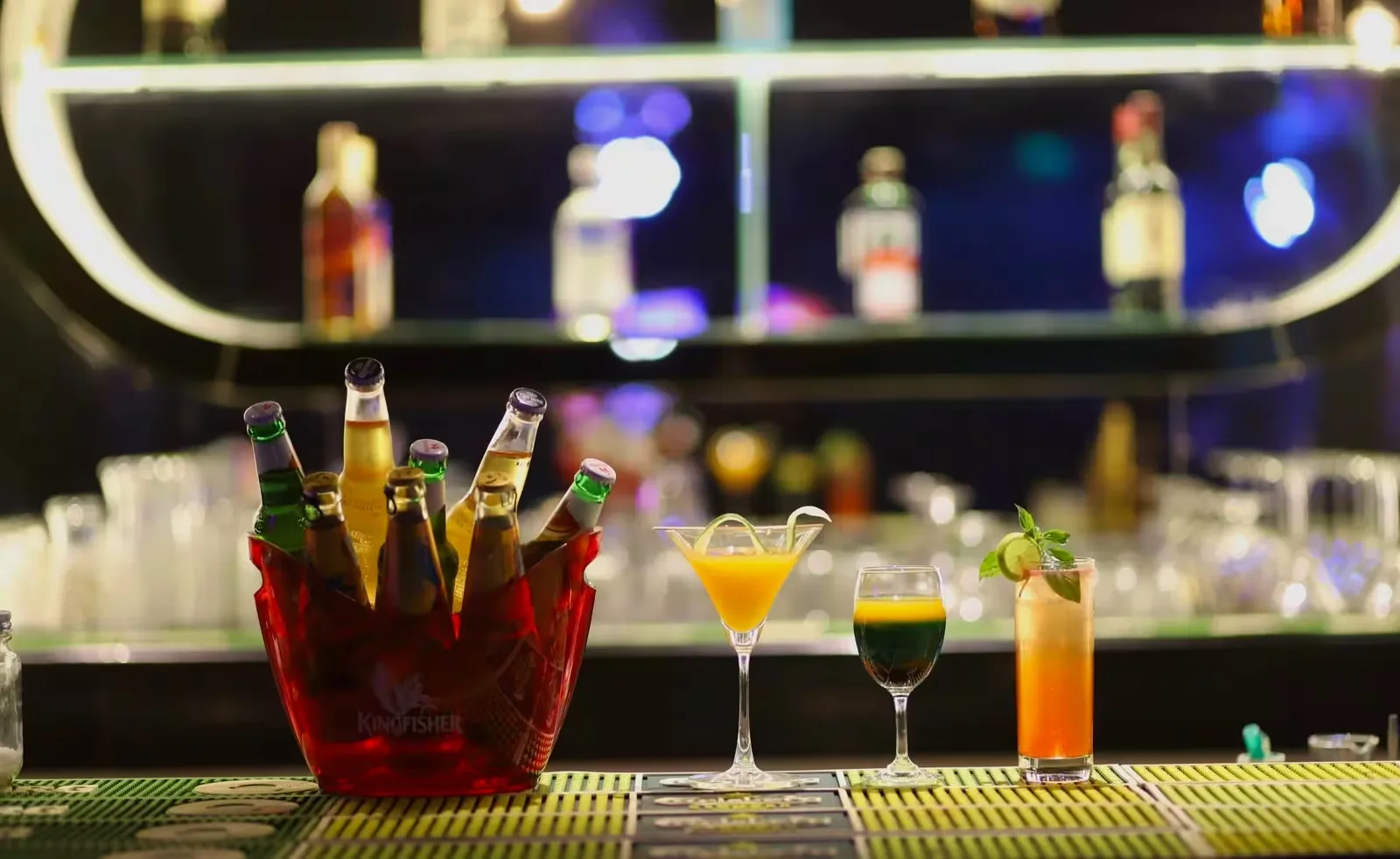Hooch - Club & Kitchen, photograph 2
