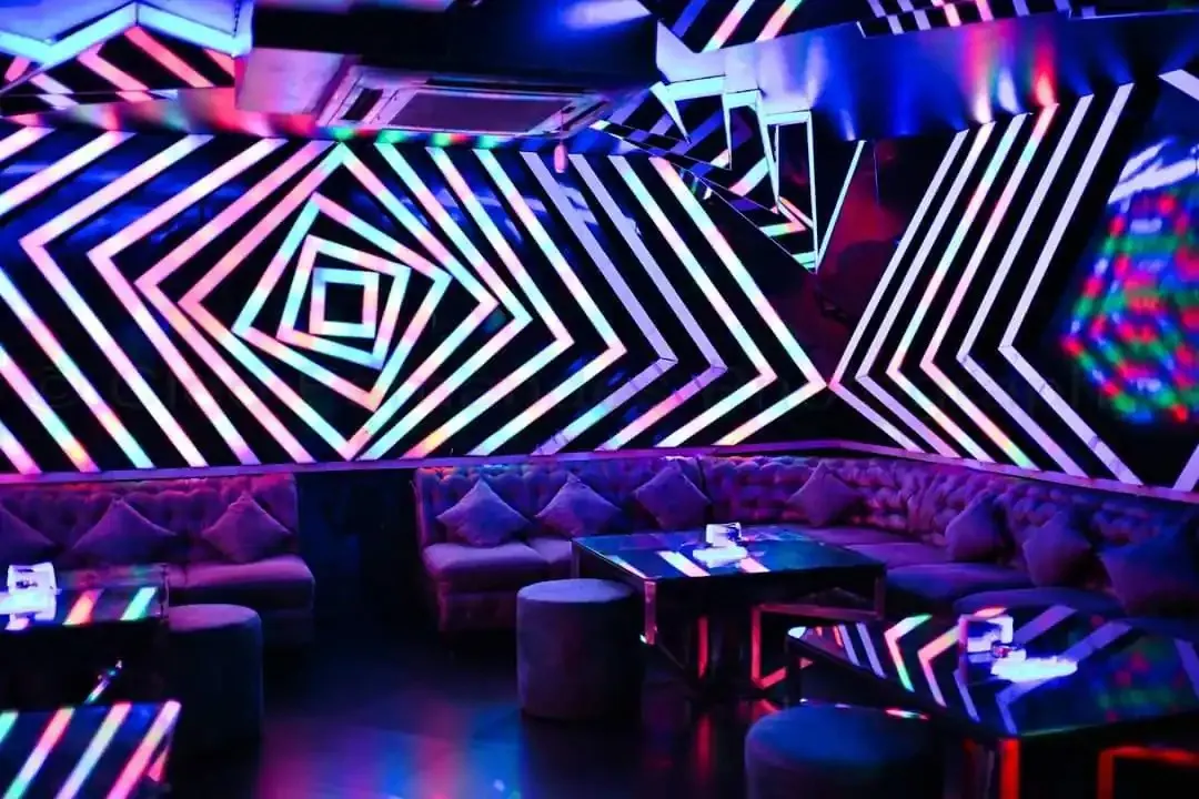 Insomnia Night Club, photograph 8