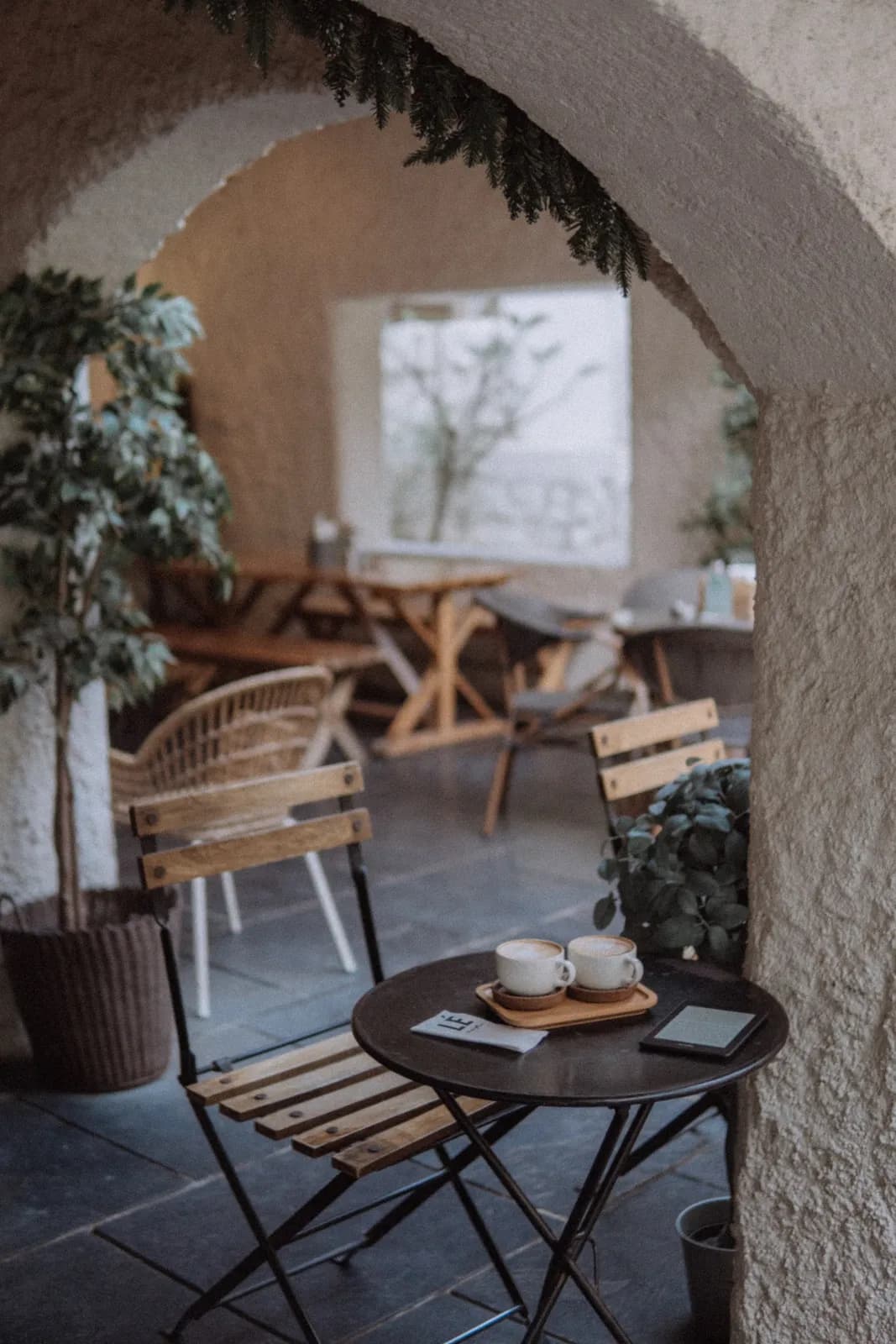 Lé Vantage Cafe & Bar, photograph 12