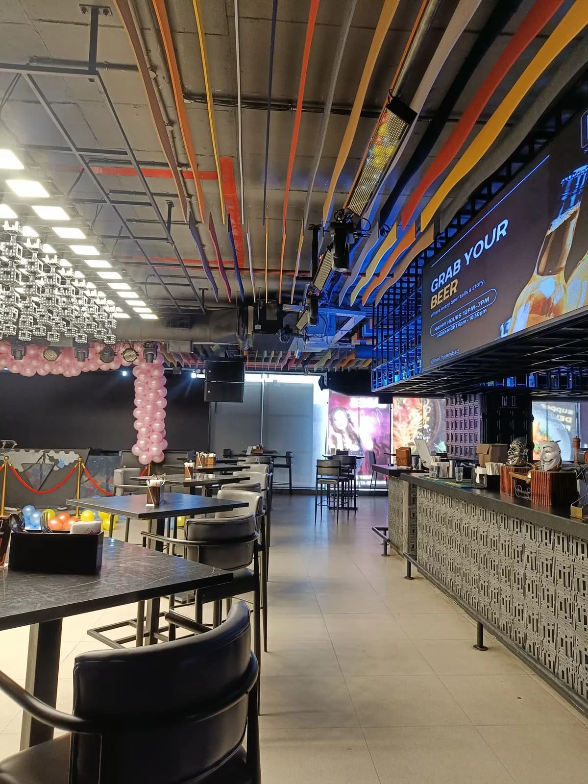 MAD Club & Kitchen, photograph 5