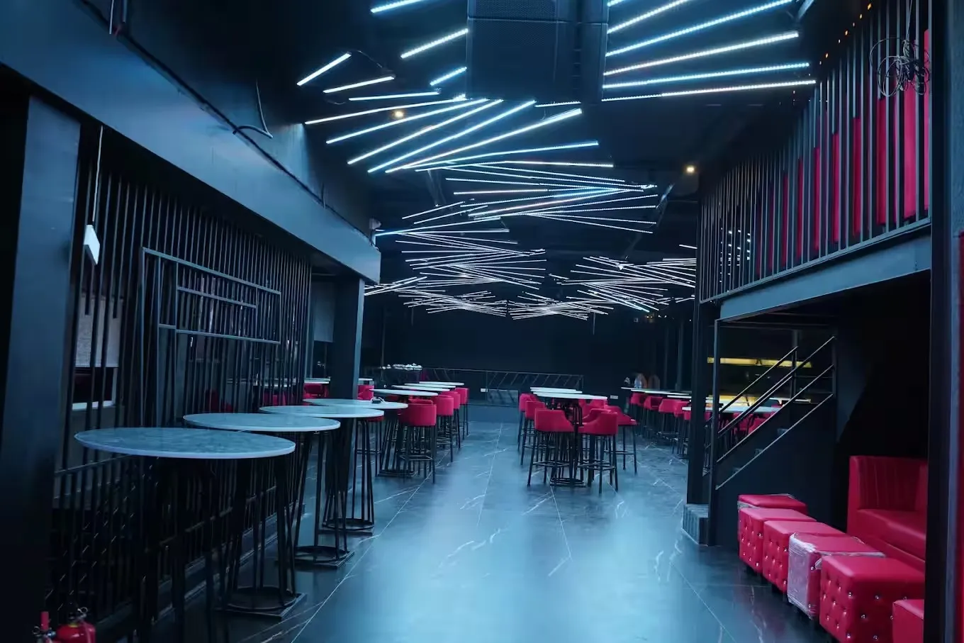 Rage Club & Kitchen, photograph 11