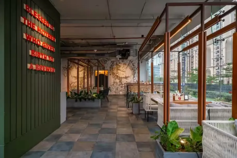 Red Rhino - Craft Brewery and Inspired Kitchen, photograph 6