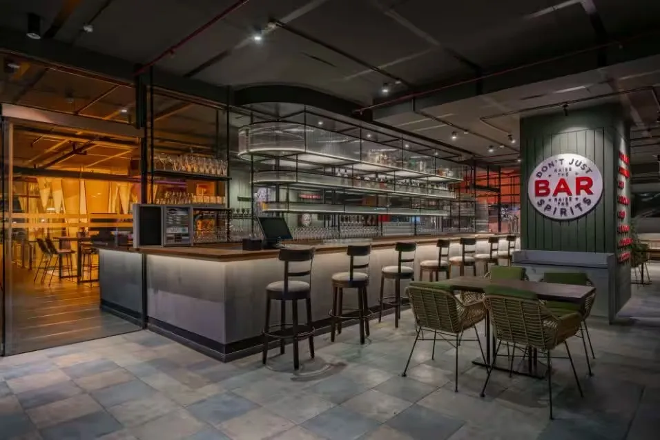 Red Rhino - Craft Brewery and Inspired Kitchen, photograph 8