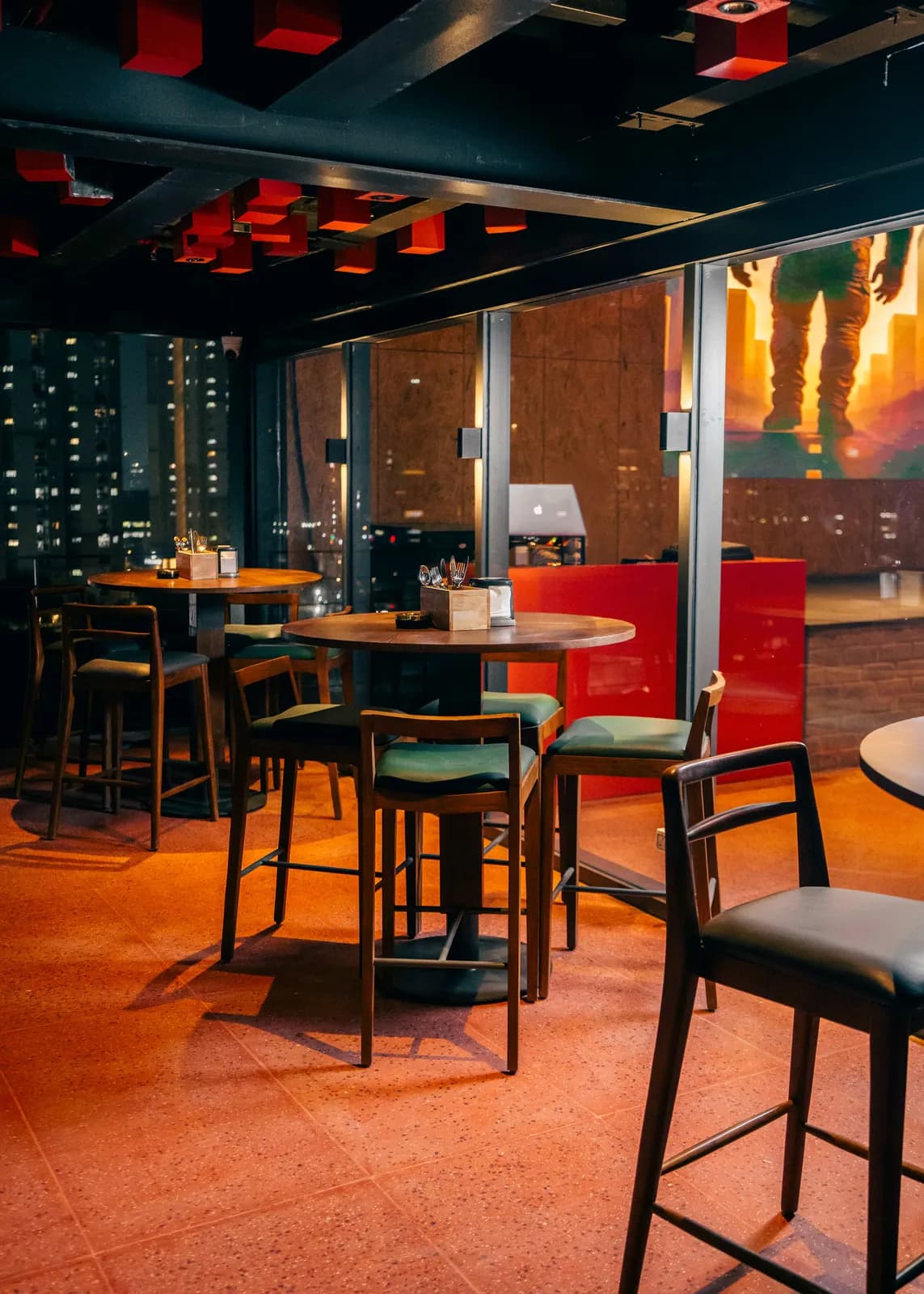 Red Rhino - Tap Room, photograph 1