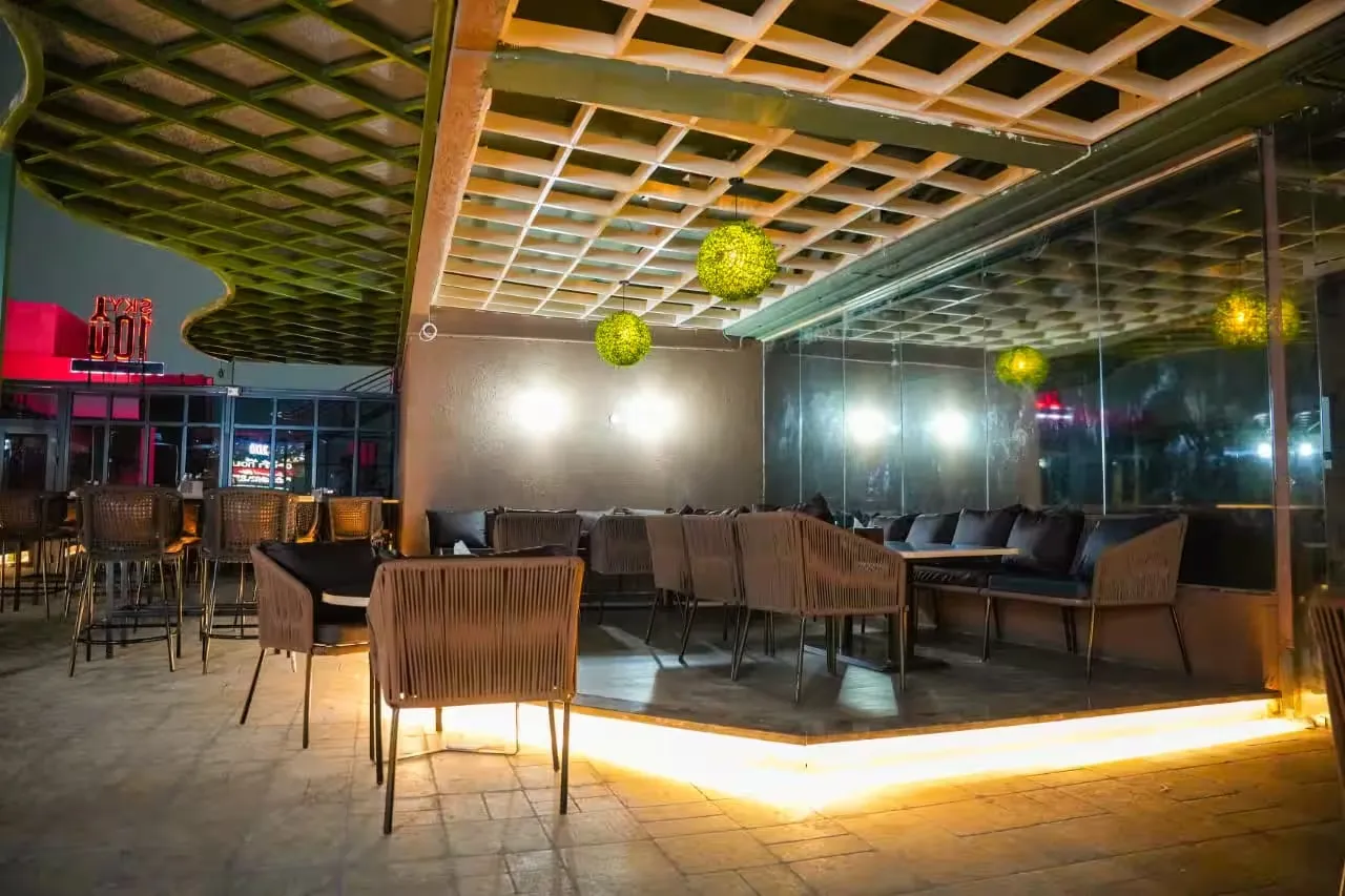 Sky100 Kitchen & Bar, photograph 8