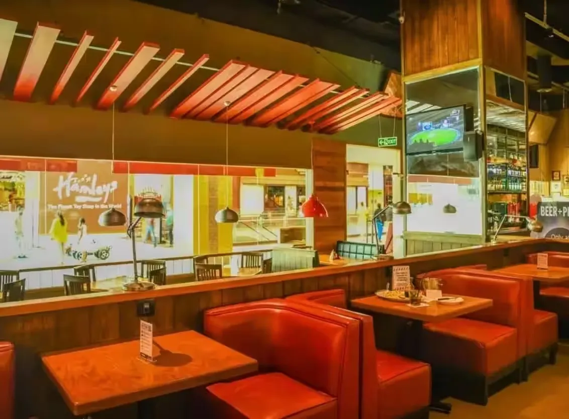 TGI Fridays, photograph 6