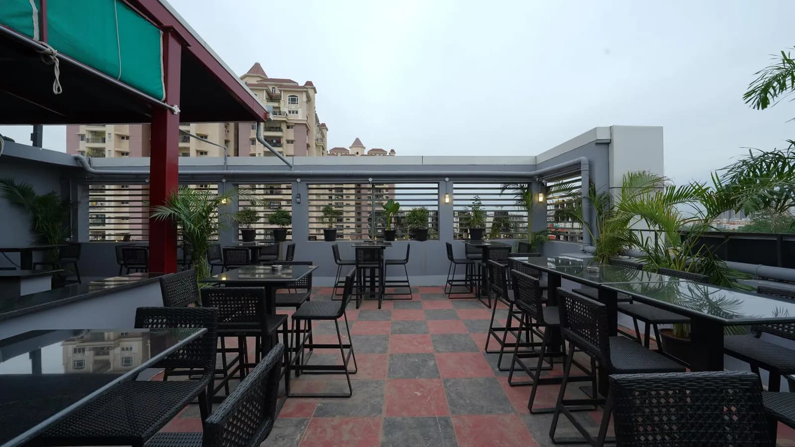 The Night Bird Bar & Kitchen, photograph 6