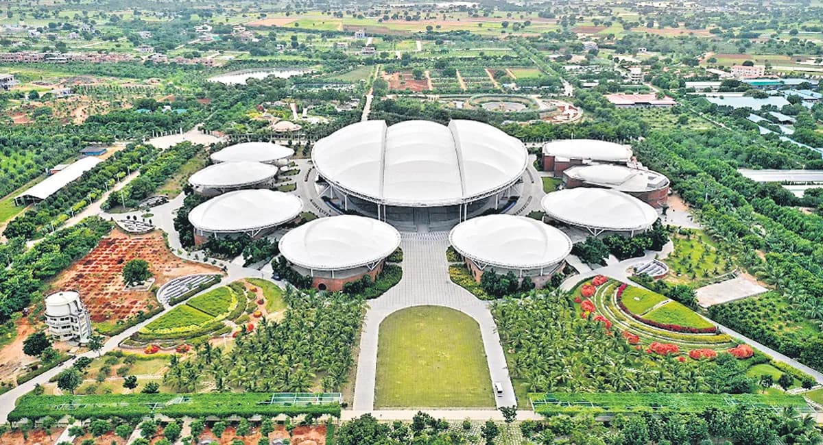 The Global Gitopadesh Summit is scheduled to take place on December 6 at Kanha Shanti Vanam.