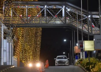 Irrum Manzil metro skywalk to mall opened