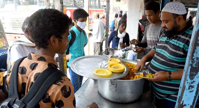 Have this sumptuous Biryani for just Rs 10 in Hyderabad
