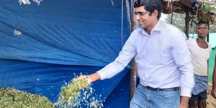 IIT Alumnus Quits US Job to Start Dairy Farm in Hyderabad, Earns Rs 44 Crore