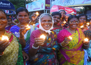 ‘Swatantra Bharata Vajrotsavalu’ concludes with patriotic fervour in Hyderabad