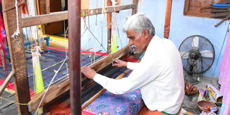 Telangana launches first of its kind insurance scheme for weavers