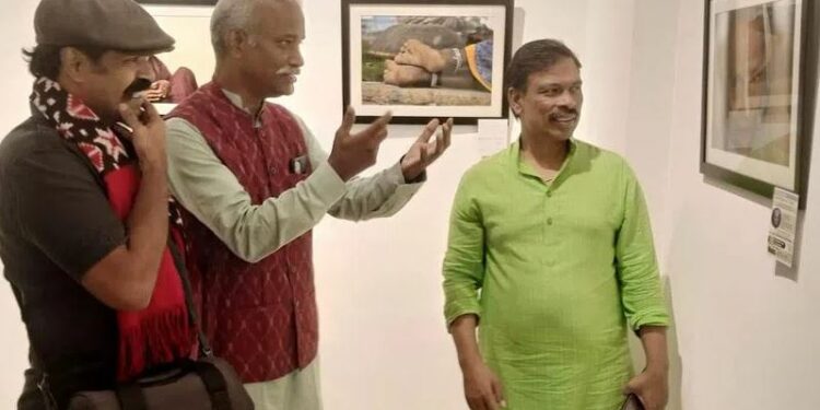 A photography exhibition is ongoing at the State Gallery of Art until June 30.