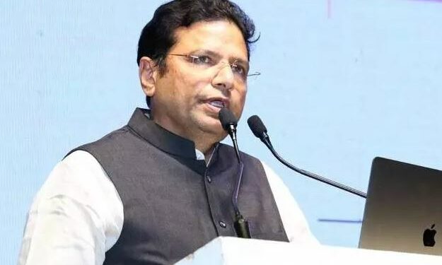 Telangana: Sridhar Babu to Advocate for Electric Vehicles in Southern States